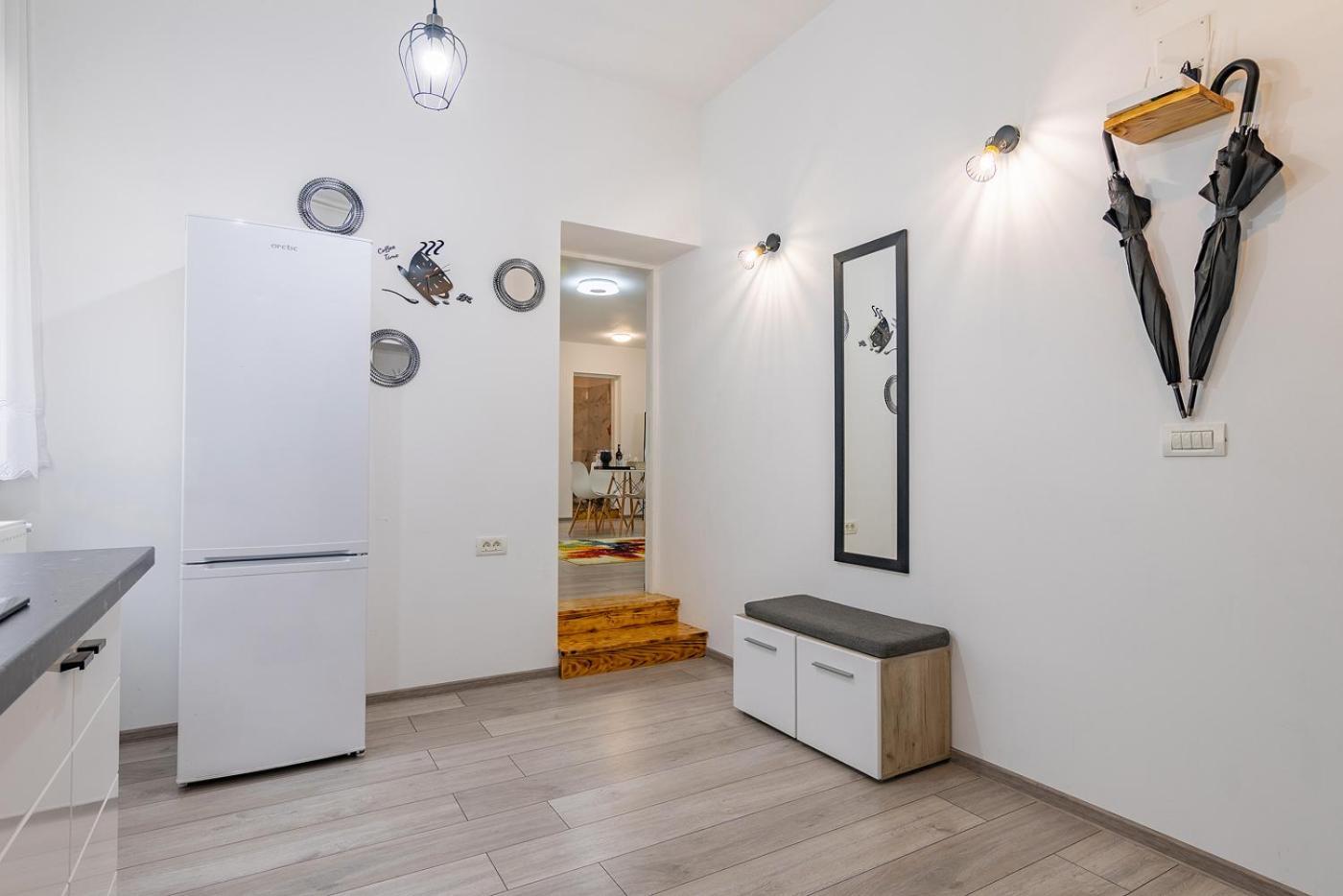 Old Town By Mm Host Apartman Brassó Kültér fotó